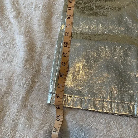 Fun silver pants - Picture 12 of 15